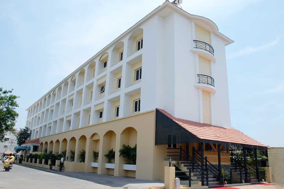 undefined The Residency 8